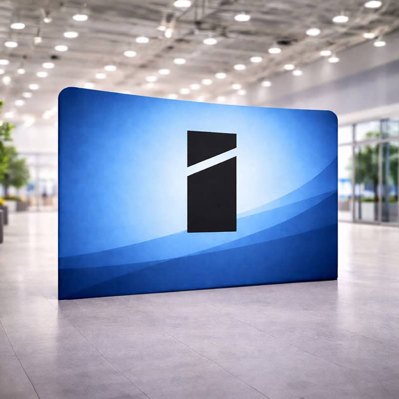 Zipperwand op maat met full color print voor professionele beursstand presentatie